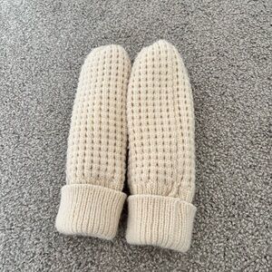 3/$25 Cozy Cream Knit Mittens